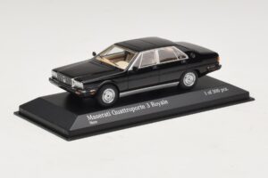 Maserati Quattroporte III Royale Preto Minichamps 1:43 437123501 Metal - imagem 2 de 4