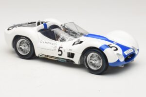 Maserati Tipo 61 #5 S. Moss / D. Gurney Camoradi ADAC 1000km Nurburgring Winner 1960 Minichamps 1:18 100601205 Metal - imagem 6 de 8