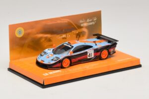 McLaren F1 GTR Gulf Team Davidoff #41 P-H. Raphanel / J-M. Gounon FIA GT Championship 1997 Minichamps 1:43 533174341 Metal - imagem 2 de 4