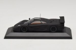 McLaren F1 GTR Longtail Preto Fosco 1997 Minichamps 1:43 MCLAREN010 Metal - imagem 3 de 4