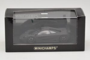 McLaren F1 GTR Prototype Preto Fosco Com Rodas Pretas Minichamps 1:43 MCLAREN009 Metal - imagem 3 de 4