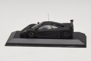 McLaren F1 GTR Prototype Preto Fosco Com Rodas Pretas Minichamps 1:43 MCLAREN009 Metal - imagem 4 de 4