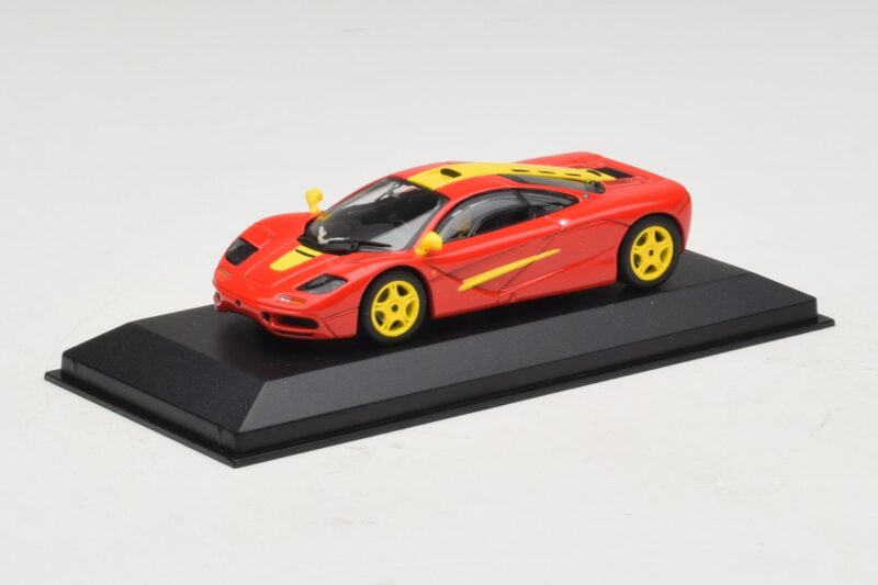 McLaren F1 Vermelho Com Riscas Amarelas Minichamps 1:43 McLaren F1 Vermelho Com Riscas Amarelas Minichamps 1:43 MCLAREN006 Metal