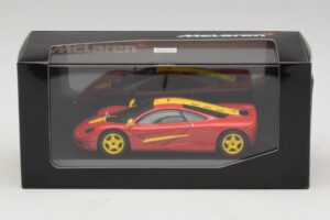 McLaren F1 Vermelho Com Riscas Amarelas Minichamps 1:43 MCLAREN006 Metal - imagem 4 de 4