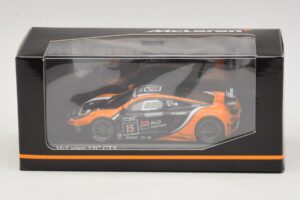 McLaren MP4-12C GT3 #15 Boutsen Racing Bovy / Broggi 24 Hours of Spa 2012 Minichamps 1:43 437121315 Metal - imagem 4 de 4
