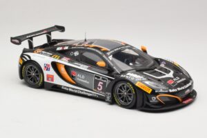 McLaren MP4-12C GT3 #5 D. Wauters 24 Hours of Spa 2013 Minichamps 1:18 151131305 Metal - imagem 4 de 6