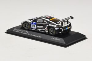 McLaren MP4-12C GT3 #69 Dorr Motorsport Adams / Klasen 24 Hours of Nurburgring 2014 Minichamps 1:43 437131399 Metal - imagem 3 de 4