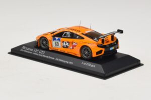 McLaren MP4-12C GT3 #69 Dorr Motorsport Adams / S. Asch 24 Hours of Nurburgring 2014 Minichamps 1:43 437141369 Metal - imagem 3 de 4