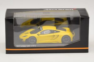 McLaren MP4-12C GT3 Street Amarelo Minichamps 1:43 437121396 Metal - imagem 4 de 4