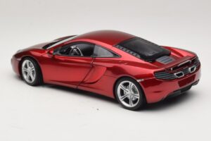 McLaren MP4-12C Vermelho Metálico Minichamps 1:18 110133022 Metal - imagem 7 de 8