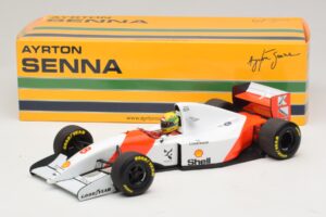 McLaren MP4/8 Ford #8 A. Senna Winner Japanese GP 1993 Minichamps 1:18 540931878 Metal - imagem 2 de 7