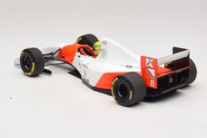McLaren MP4/8 Ford #8 A. Senna Winner Japanese GP 1993 Minichamps 1:18 540931878 Metal - imagem 5 de 7