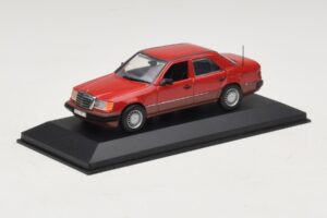 Mercedes 300D W124 Turbo Vermelho Minichamps 1:43 3210 Metal - imagem 2 de 4