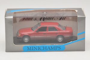 Mercedes 300D W124 Turbo Vermelho Minichamps 1:43 3210 Metal - imagem 4 de 4