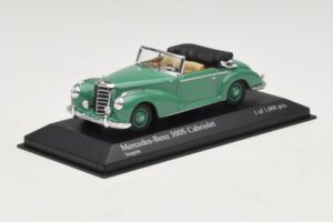 Mercedes 300S Cabriolet Verde Minichamps 1:43 430032335 Metal - imagem 2 de 5
