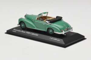 Mercedes 300S Cabriolet Verde Minichamps 1:43 430032335 Metal - imagem 3 de 5