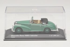 Mercedes 300S Cabriolet Verde Minichamps 1:43 430032335 Metal - imagem 4 de 5
