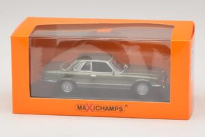 Mercedes 450 SLC C107 Verde Escuro Metálico Maxichamps 1:43 940033420 Metal - imagem 4 de 4