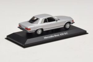 Mercedes 450 SLC C107 Prata Maxichamps 1:43 940033421 Metal - imagem 2 de 4