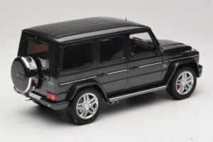 Mercedes AMG G63 W463 Preto GT Spirit 1:18 GT035 Resina - imagem 2 de 6