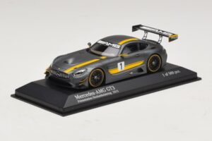 Mercedes AMG GT3 Presentation Hockenheimring 2015 Minichamps 1:43 437163001 Metal - imagem 2 de 4
