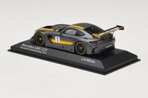 Mercedes AMG GT3 Presentation Hockenheimring 2015 Minichamps 1:43 437163001 Metal - imagem 3 de 4