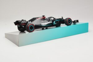 Mercedes AMG Petronas W11 EQ Performance #44 L. Hamilton 91st F1 Win Eifel GP 2020 Minichamps 1:18 113201144 Metal - imagem 3 de 6