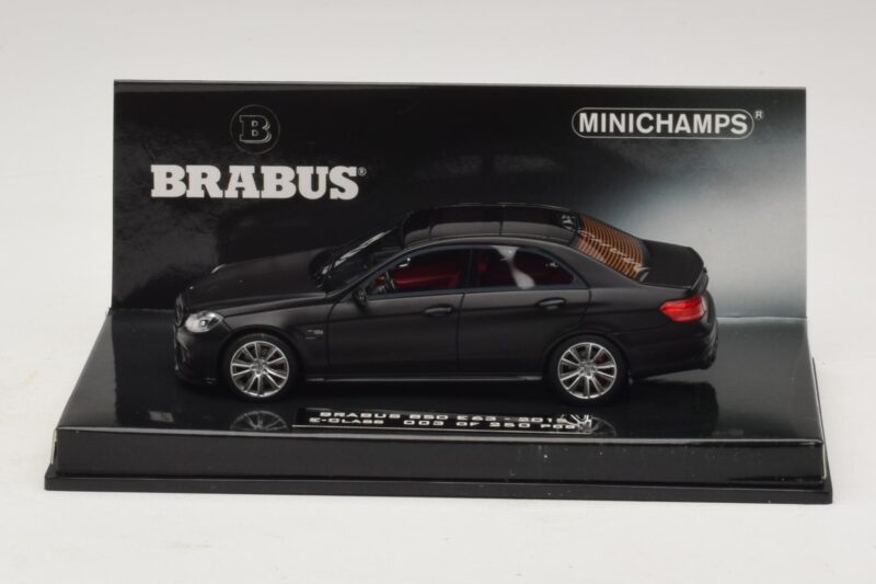 Mercedes Brabus 850 E63 W212 Preto Mate Minichamps 1:43 437034101 Metal