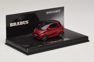 Mercedes Brabus Ultimate 120 Vermelho Minichamps 1:43 437032701 Metal - imagem 2 de 5
