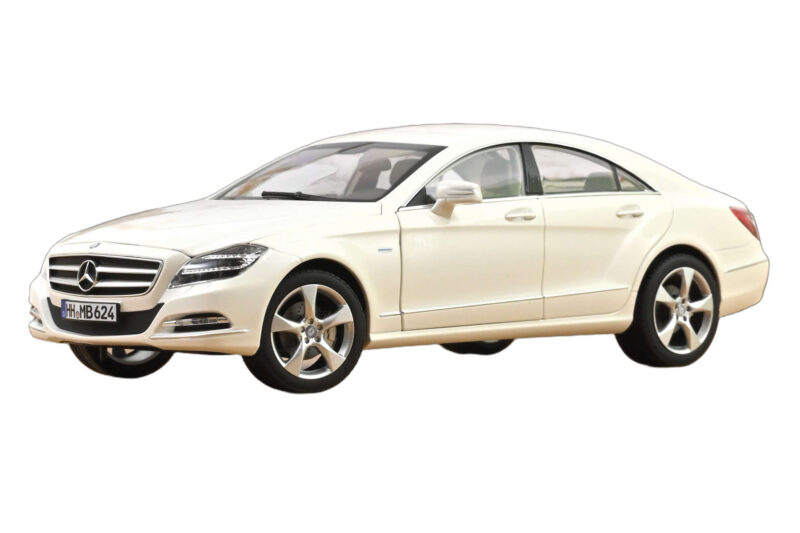 Mercedes CLS C218 Coupé Brilliant White Metallic Norev 1:18 Mercedes CLS C218 Coupé Brilliant White Metallic Norev 1:18 183943 Metal