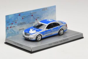 Mercedes E-Class #19 Team Michelin Rally Paris-Peking 2007 Minichamps 1:43 B66962269 Metal - imagem 2 de 5
