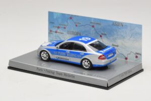 Mercedes E-Class #19 Team Michelin Rally Paris-Peking 2007 Minichamps 1:43 B66962269 Metal - imagem 3 de 5