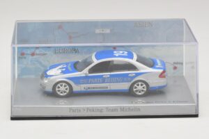 Mercedes E-Class #19 Team Michelin Rally Paris-Peking 2007 Minichamps 1:43 B66962269 Metal - imagem 4 de 5