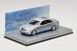Mercedes E-Class #6 Team Die Welt Rally Paris-Peking 2007 Minichamps 1:43 B66962262 Metal - imagem 2 de 5