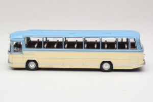 Mercedes O302 Azul Creme Minichamps 1:43 439035181 Metal - imagem 3 de 6
