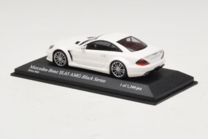 Mercedes SL65 AMG R230 Black Series Branco Mate Minichamps 1:43 400038222 Metal - imagem 3 de 4