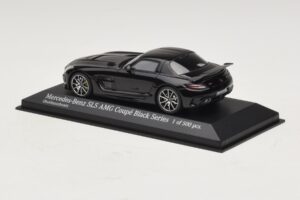 Mercedes SLS AMG C197 Black Series Preto Metálico Minichamps 1:43 437033020 Metal - imagem 3 de 4