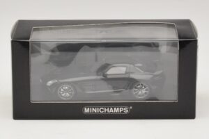 Mercedes SLS AMG C197 Black Series Preto Metálico Minichamps 1:43 437033020 Metal - imagem 4 de 4