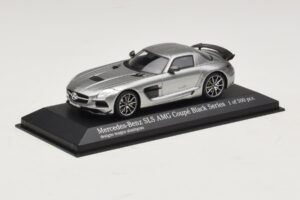 Mercedes SLS AMG C197 Black Series Cinzento Metálico Minichamps 1:43 437033024 Metal - imagem 2 de 4