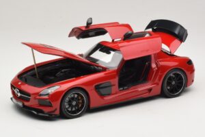 Mercedes SLS AMG C197 Black Series Vermelho Minichamps 1:18 110033022 Metal - imagem 3 de 8