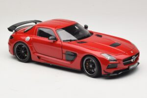 Mercedes SLS AMG C197 Black Series Vermelho Minichamps 1:18 110033022 Metal - imagem 6 de 8