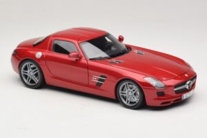 Mercedes SLS AMG C197 Vermelho Metálico Minichamps 1:18 100039020 Metal - imagem 6 de 8