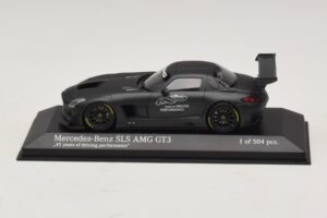 Mercedes SLS AMG GT3 45 Years of Driving Performance Preto Minichamps 1:43 410133200 Metal