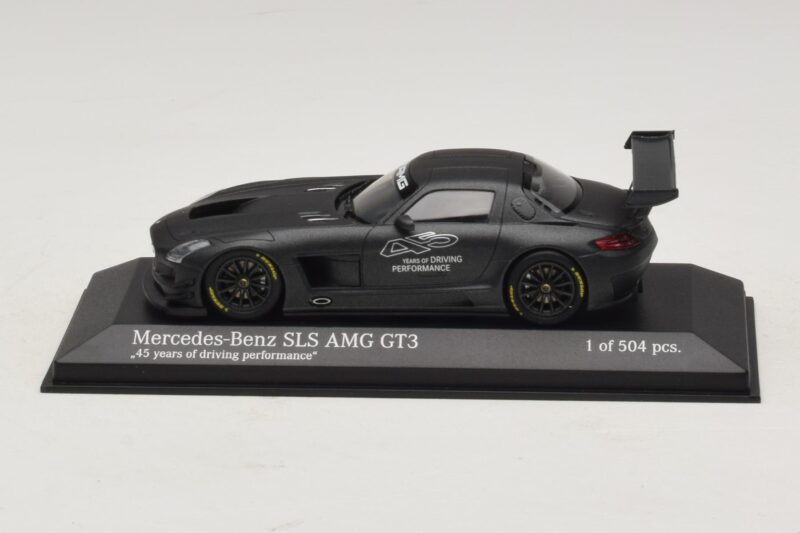 Mercedes SLS AMG GT3 45 Years of Driving Performance Preto Minichamps 1:43 410133200 Metal