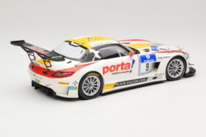 Mercedes SLS AMG GT3 #9 B. Schneider / J. Bleekemolen Black Falcon 24 Hours of Nurburgring Winner 2013 Minichamps 1:18 151133 - imagem 2 de 6