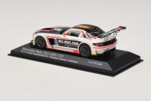 Mercedes SLS AMG GT3 All-Inkl.com #38 FIA GT1 World Championship 2012 Champions Minichamps 1:43 410123238 Metal - imagem 3 de 4