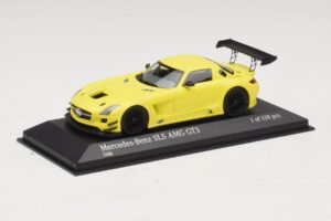 Mercedes SLS AMG GT3 Amarelo Minichamps 1:43 410113201 Metal - imagem 2 de 4