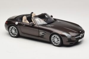 Mercedes SLS AMG Sepang Brown Minichamps 1:18 B66960080 Metal - imagem 7 de 9