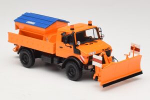 Mercedes Unimog 1300 L Limpa-Neves Laranja Minichamps 1:43 439033060 Metal - imagem 4 de 6