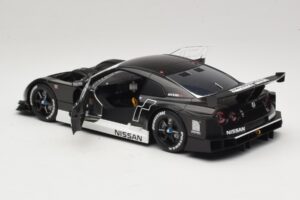 Nissan GT-R R35 Stealth Model Gran Turismo 5 AUTOart 1:18 81041 Metal - imagem 5 de 9